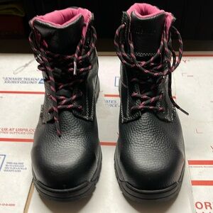 Wolverine women’s boots, leather,  lace up composite toe black New